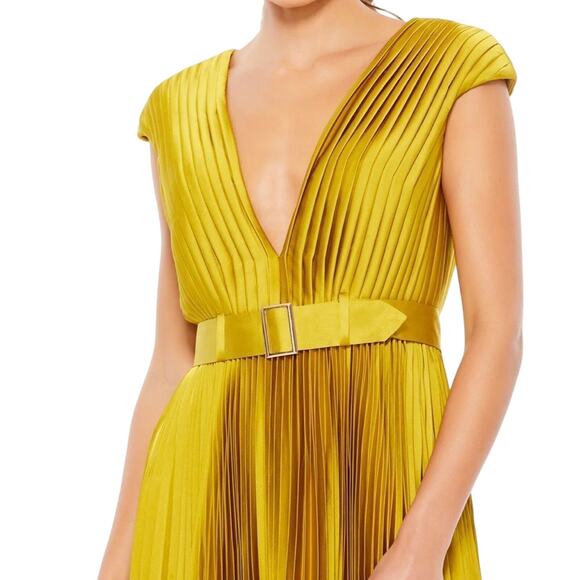 MAC DUGGAL 26483 Pleated Cap Sleeve Satin Midi Gown Size 6 New w/ Tag MSRP $338 - Picture 7 of 16